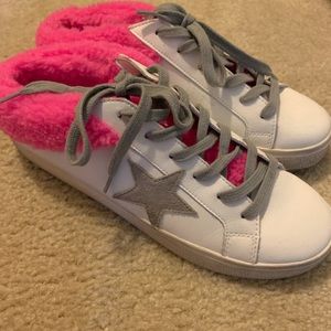 Steve Madden “Peters” Star Shoe